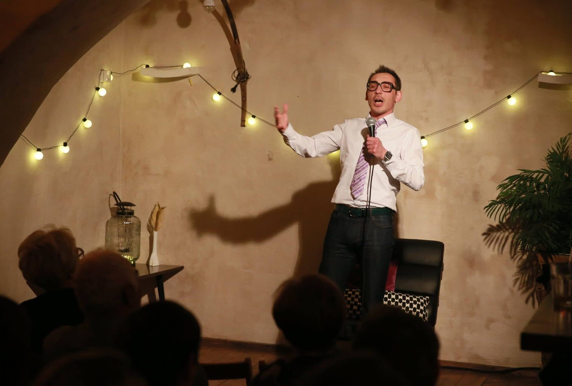 Stand-up večer na kletnem odru TamKoUčiri